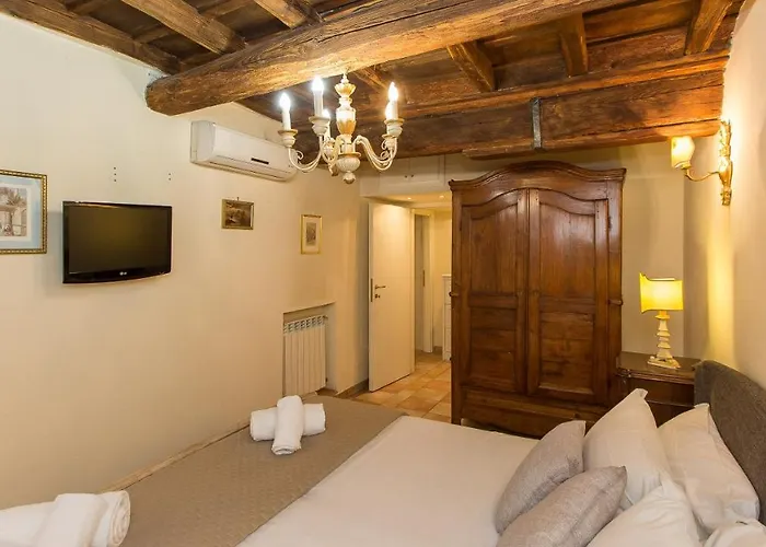 In Falegnami * רומא